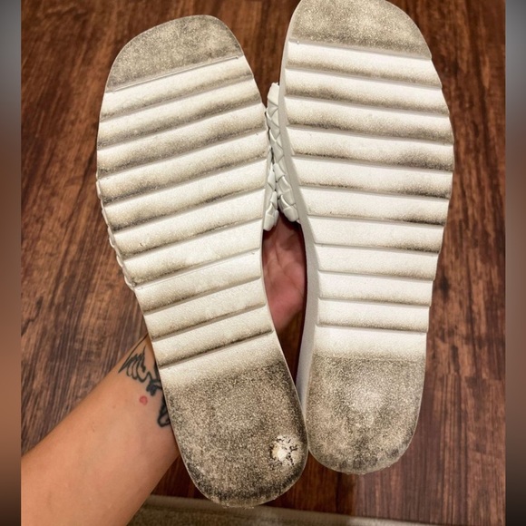 Dirty laundry sandals - Picture 4 of 4